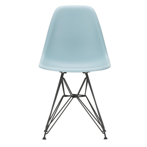 Cadeira Eames DSR em Plástico / Base Preta